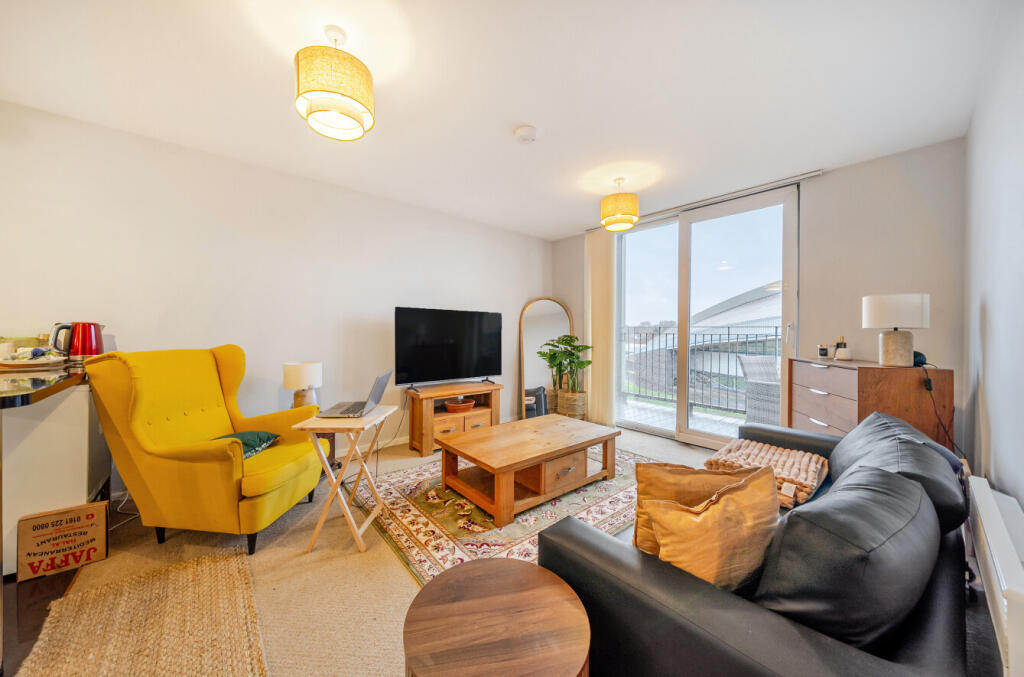 1370867-5-69170bc...