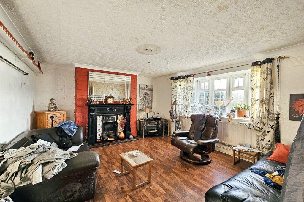 Lynton Road-Lounge