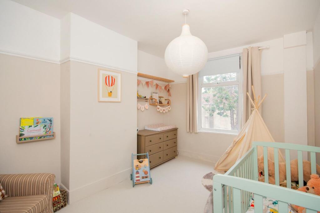 1R8HEE - Bedroom D.jpg