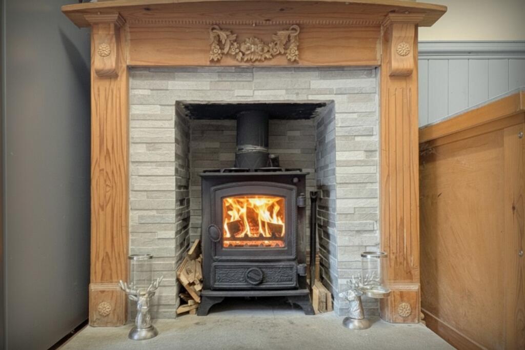 Malham Road EweMove Brighouse Olly (3)