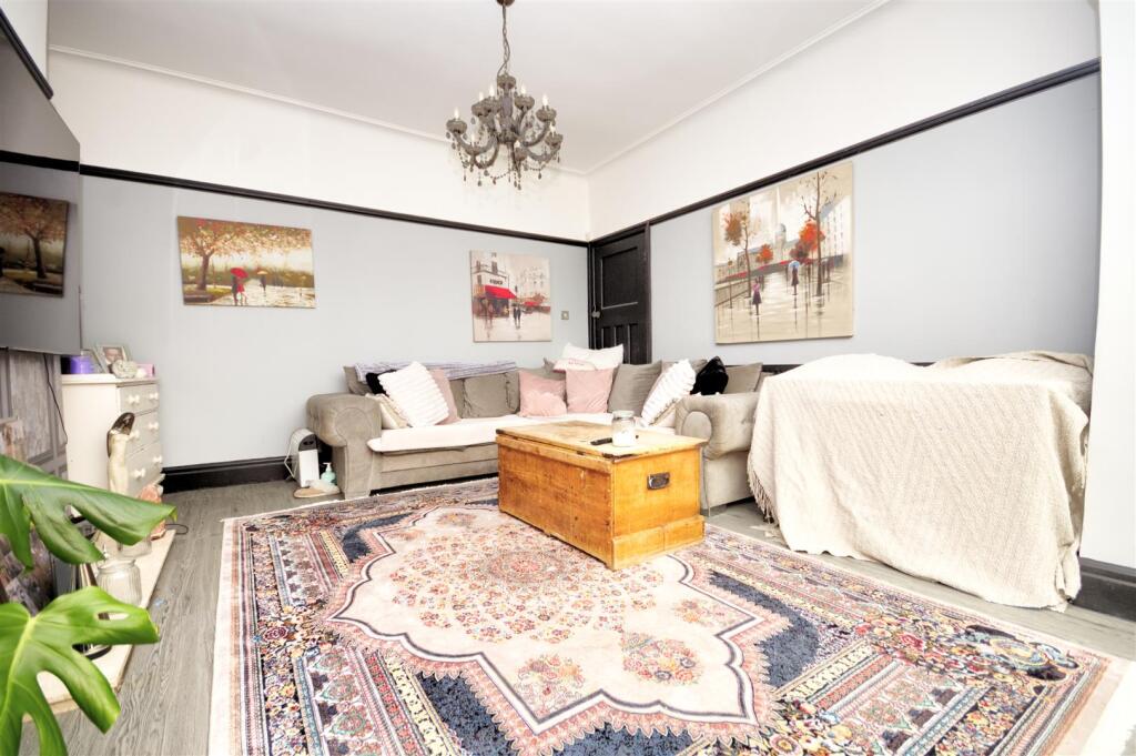 DSC_7422_Realistic 2.jpg