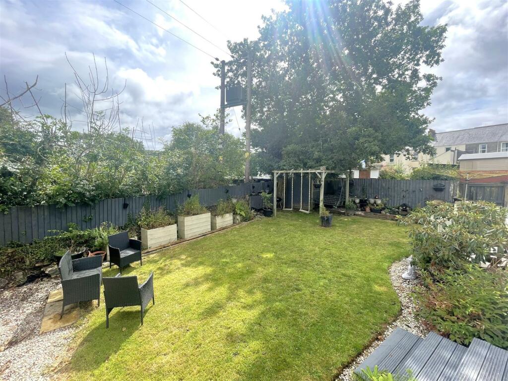 Garden 2.jpg