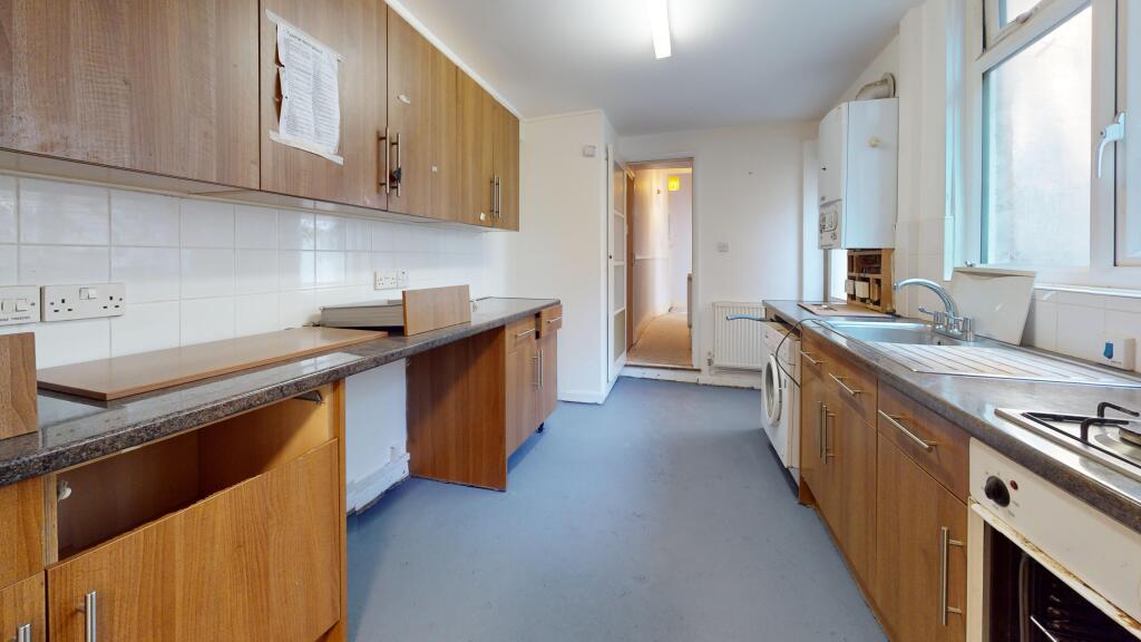 Flat A, 98 Lowden Road, Herne Hill, London, SE24 0BQ
