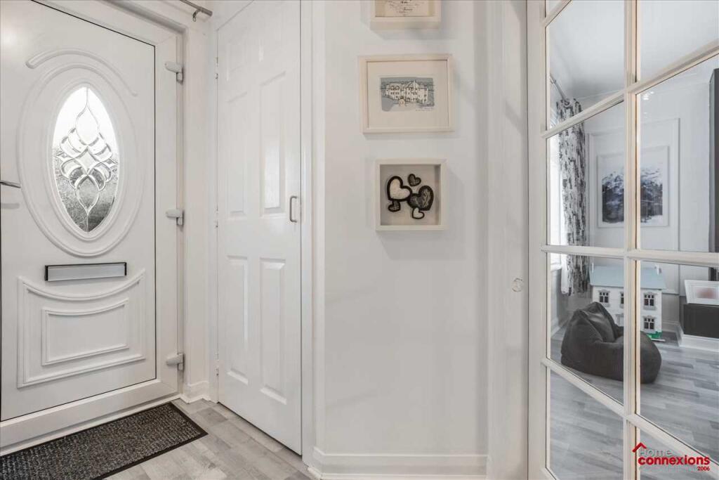 Entrance Hallway (1)