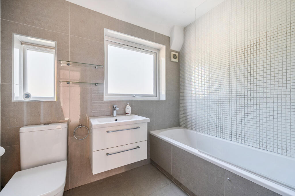 1304406-21-685597...