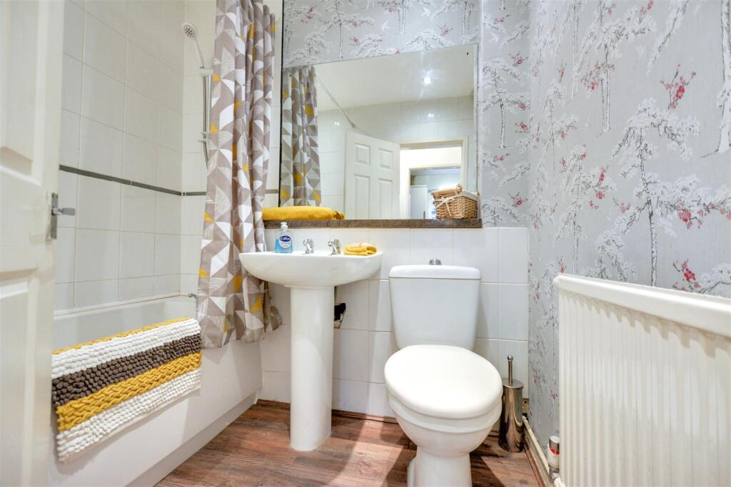 Bathroom.jpeg