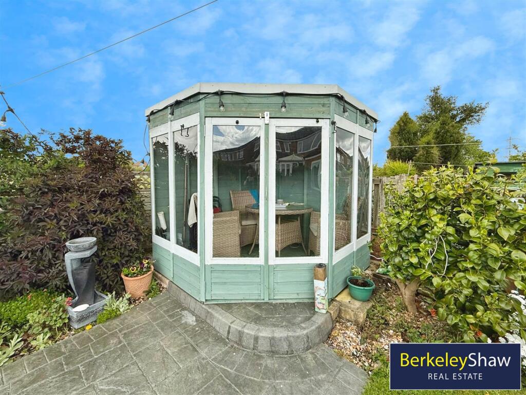 292bb4c8--4B9C-B6F0-BA80820853EA-87035-00000DF7E65