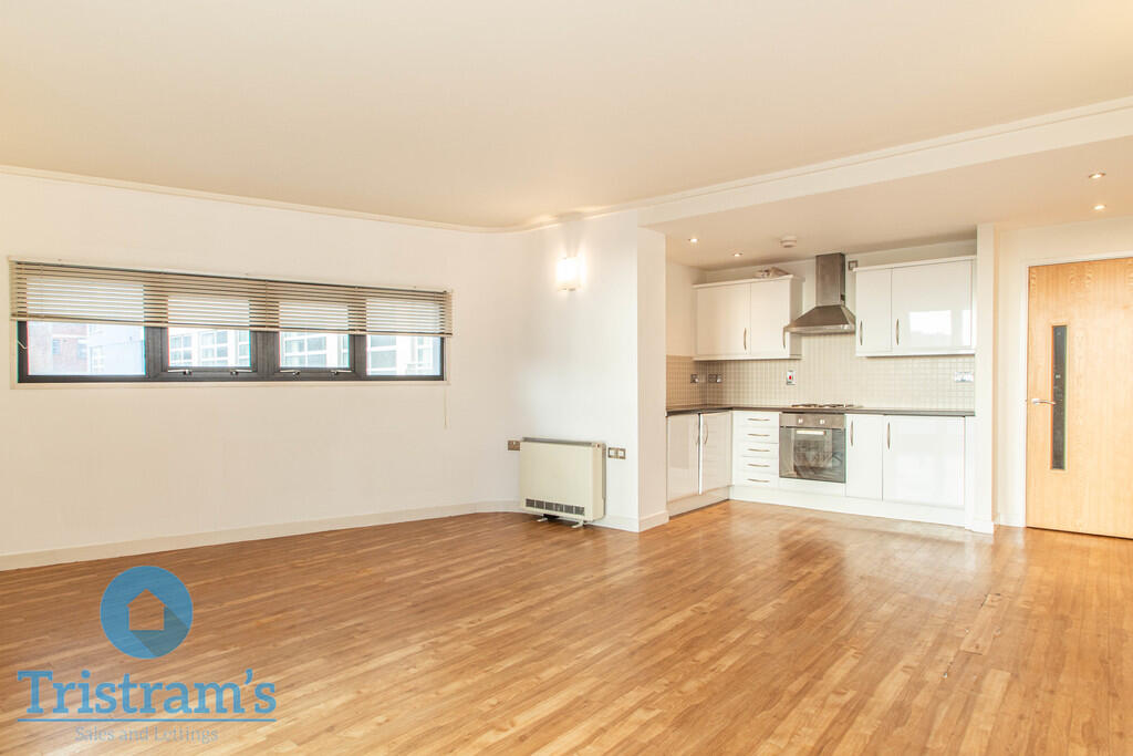 The Ice House, Bolero Square