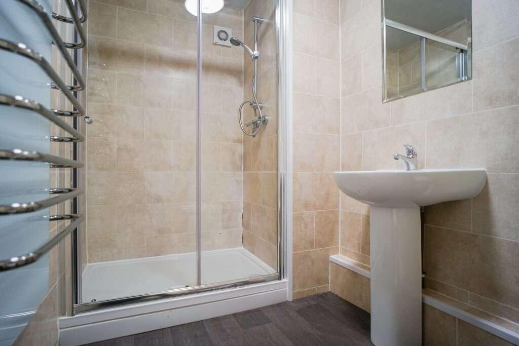 Flat_5_146_Broomspring_Lane