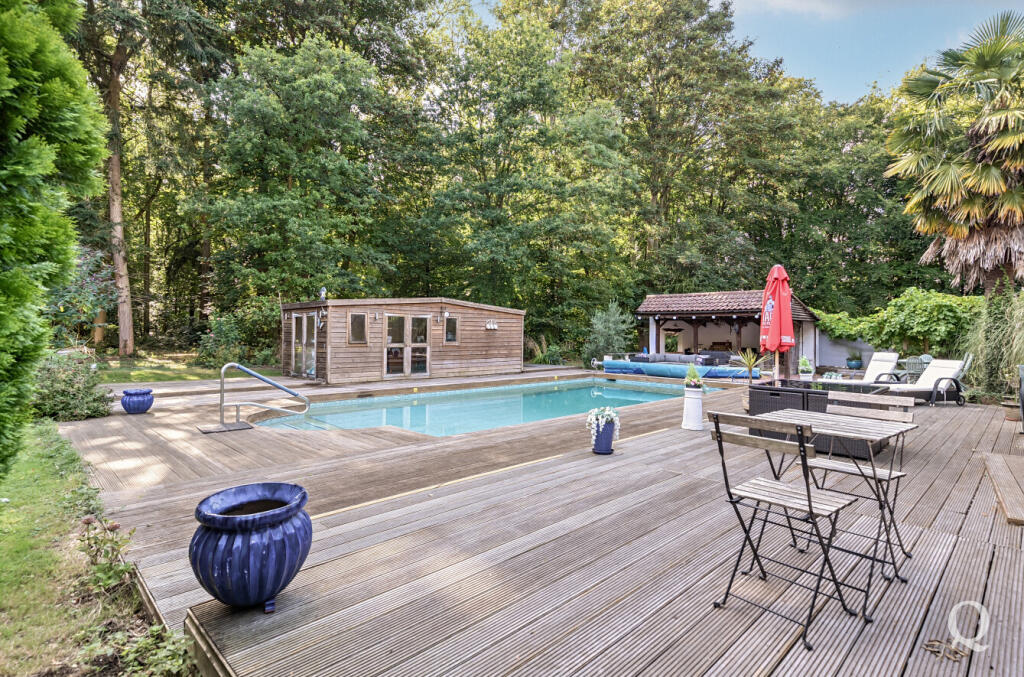 16ebb260-019f-4cf...