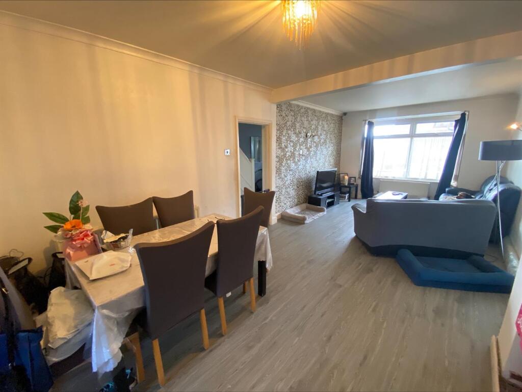 processed-CF9C66A6-3106-4C95-9DF8-74EFC324E0D9.jpe