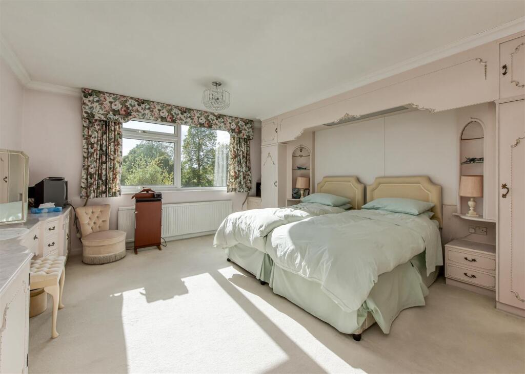 Flat 6, The Manor House-internal-08.jpg