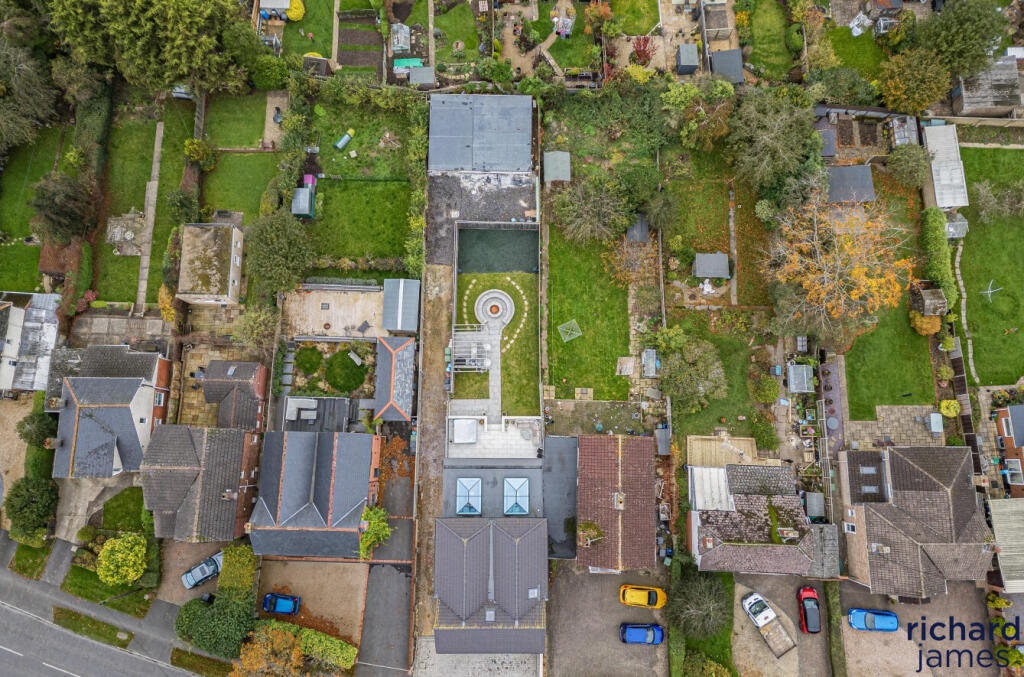 9b13c8ef-39cd-4b3...