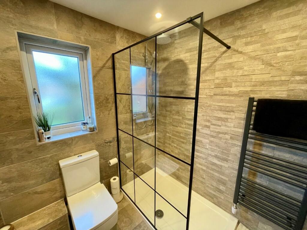 Shower Room.jpg