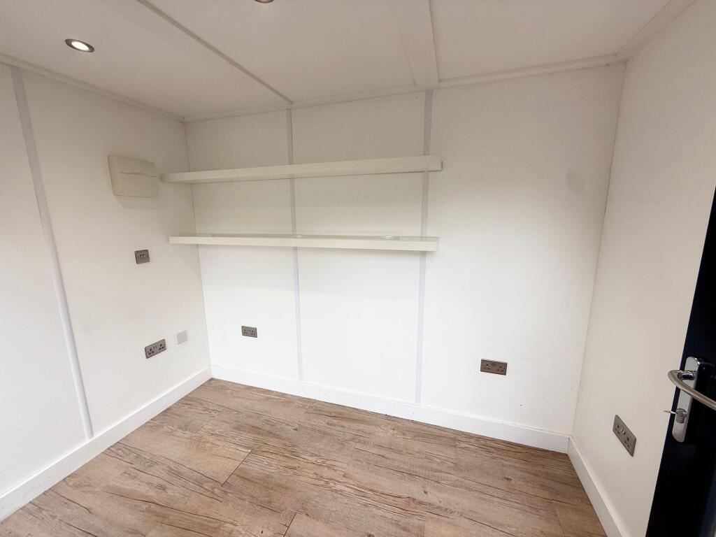 Office internal 2
