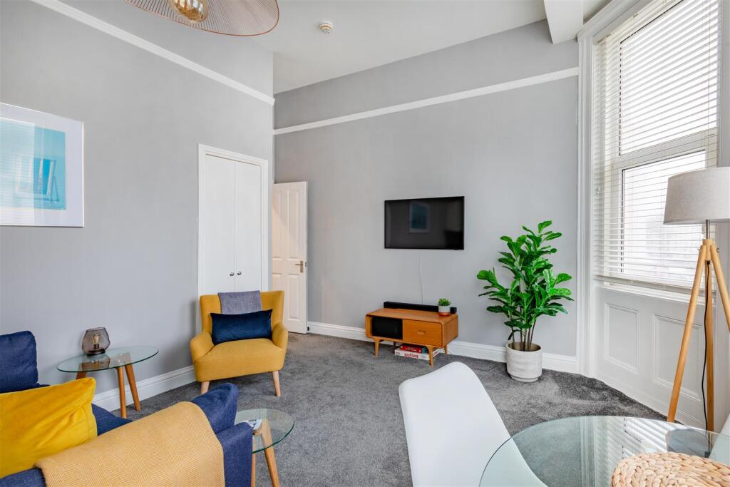 Open-Plan Reception