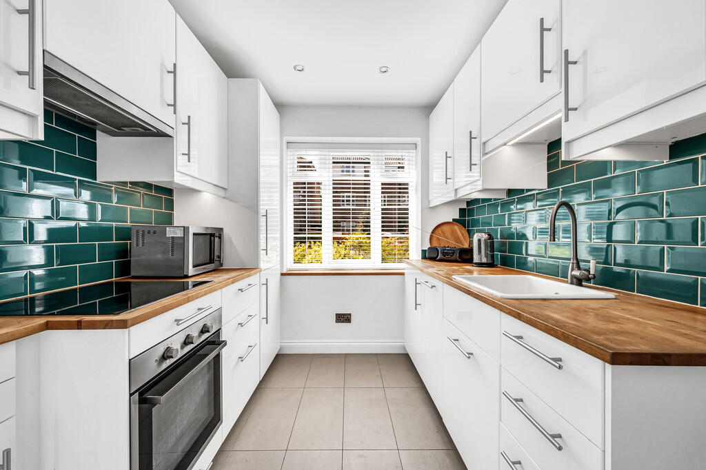 Kitchen 1