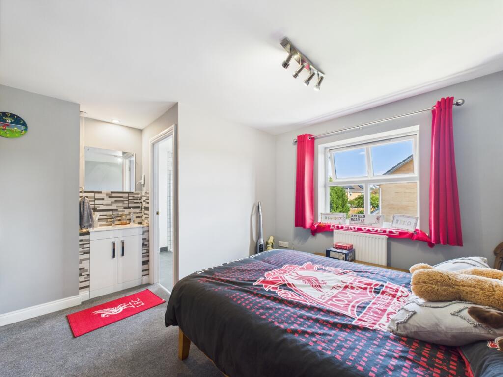 CAM02023G0-PR0161-STILL051