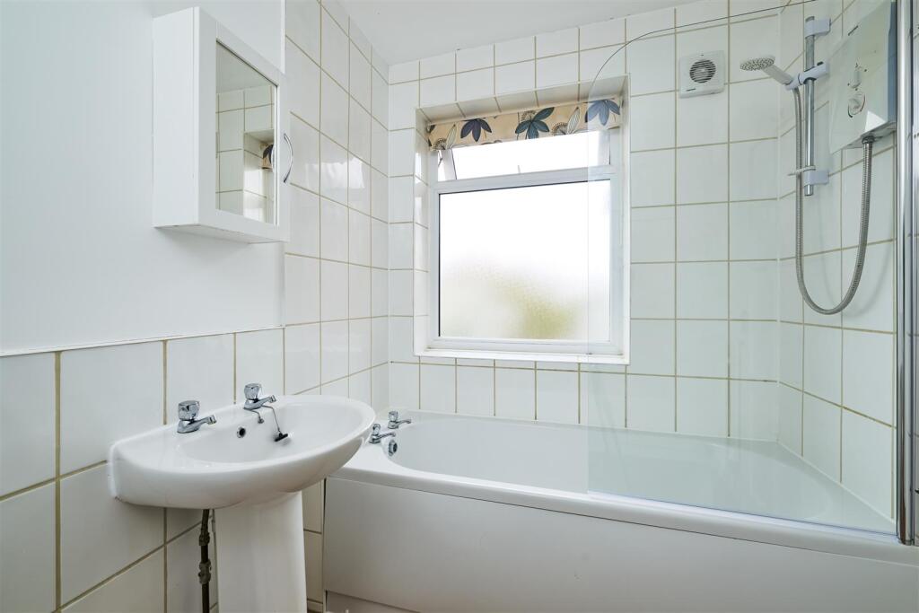 105 Wharf Rd Higham-26.jpg