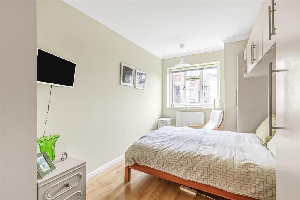 Bedroom, Rollo Court, Eden Harper SW11