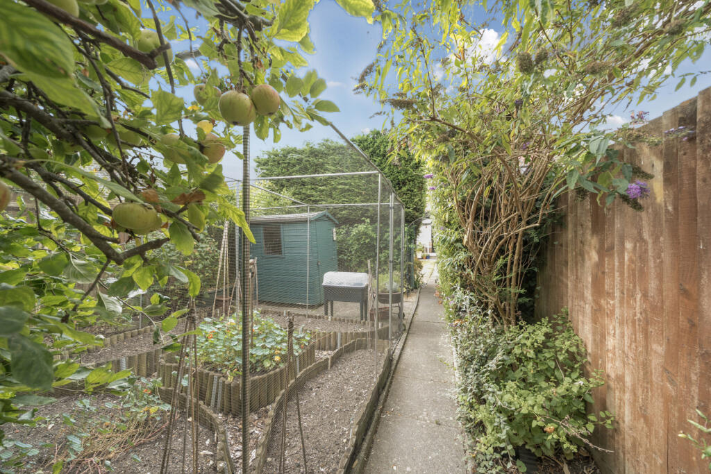 1343512-3-68a734a...