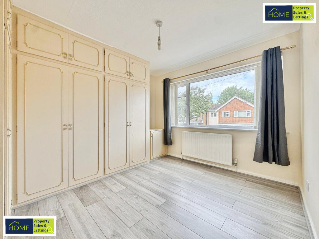 32 Skelton Drive, West Knighton, Leicester, LE2 6J