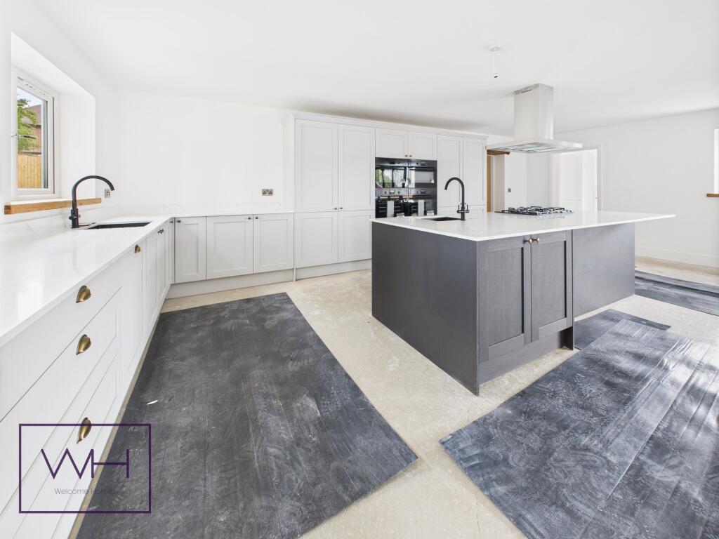 CAM03785G0-PR0276-ST