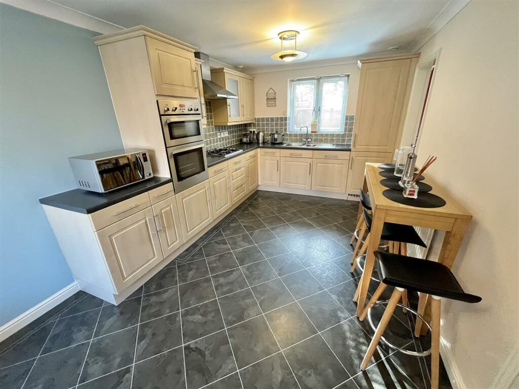 Dining Kitchen.jpg