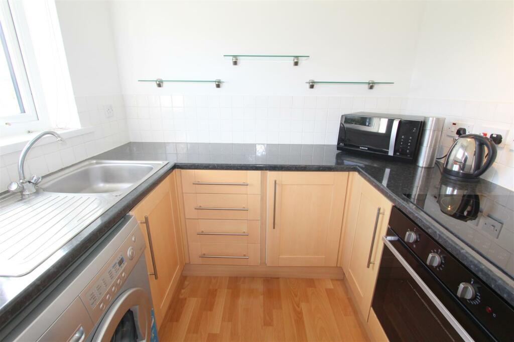 The Hamlet, Sally Calvert, Kitchen.jpg