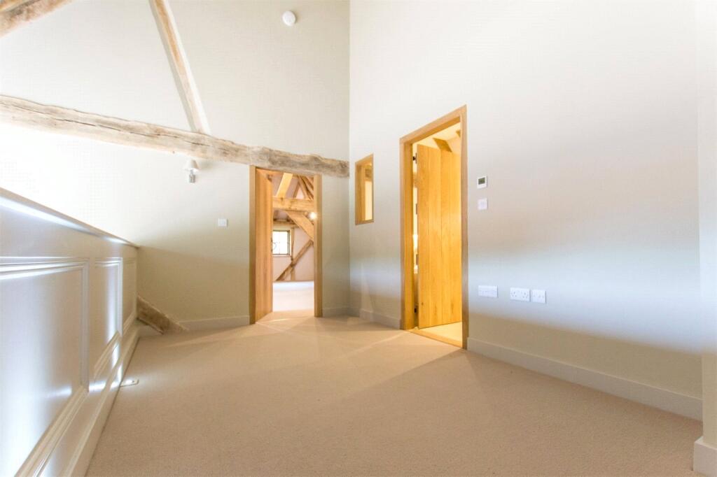 Master Suite Landing