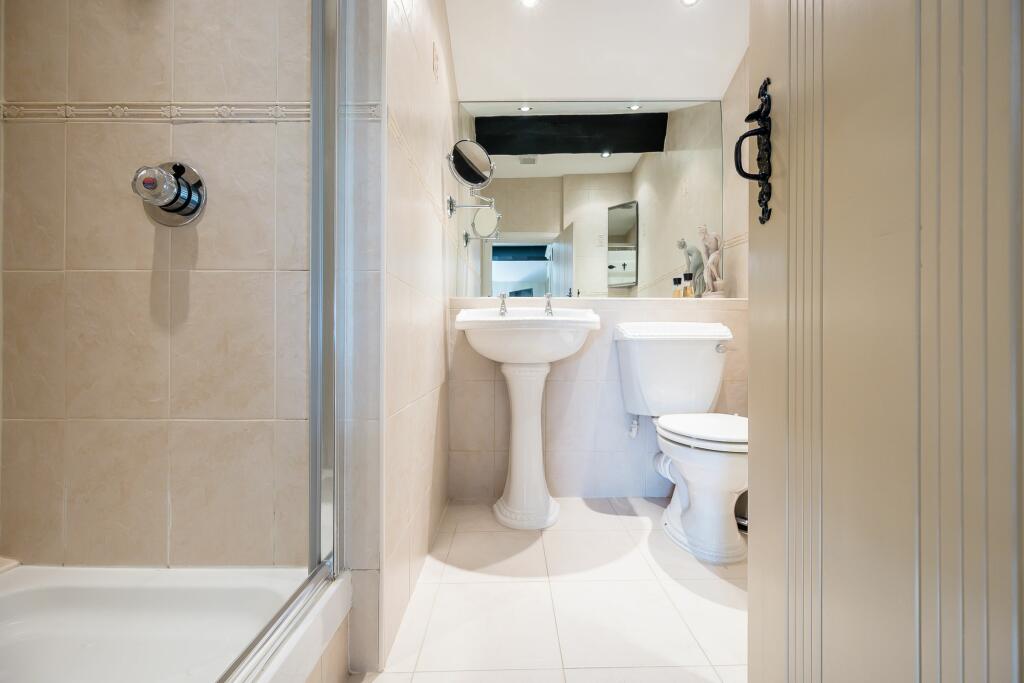 Ensuite
