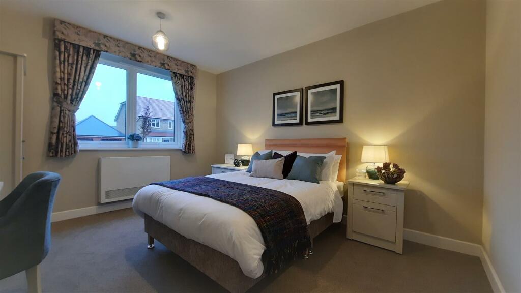 FCC Bed 1.jpg