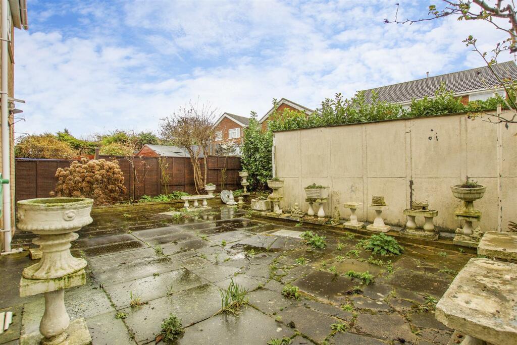 garden_2.jpg