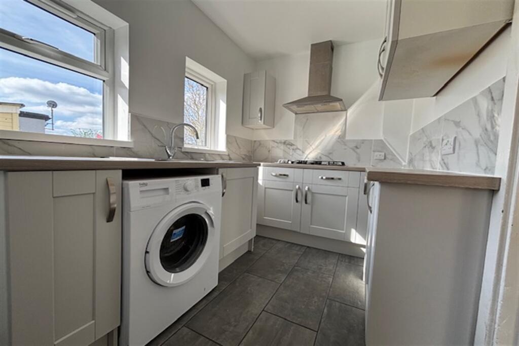 Kitchen (Main)