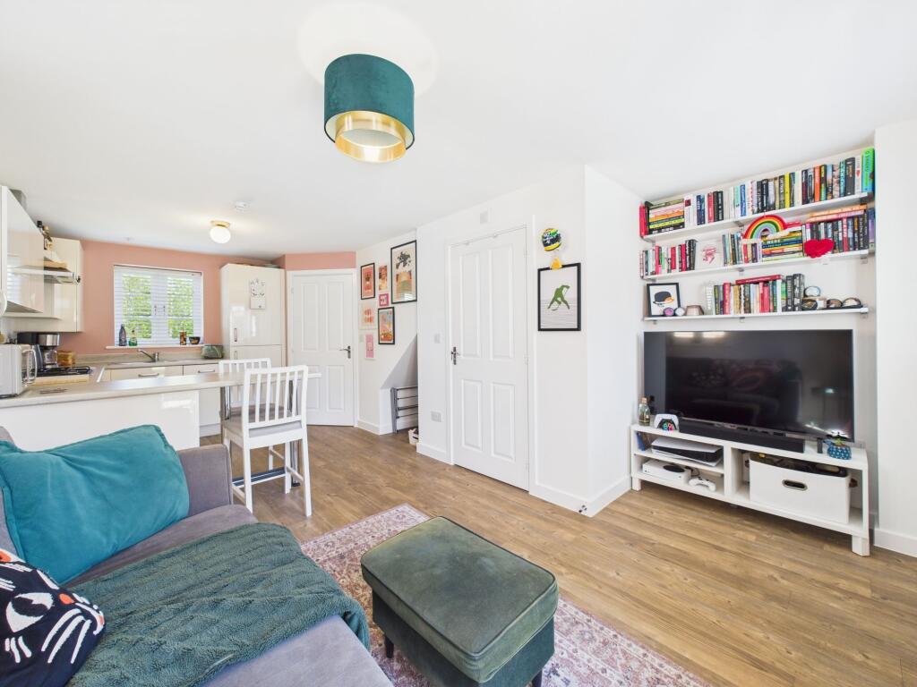 Kitchen / living area