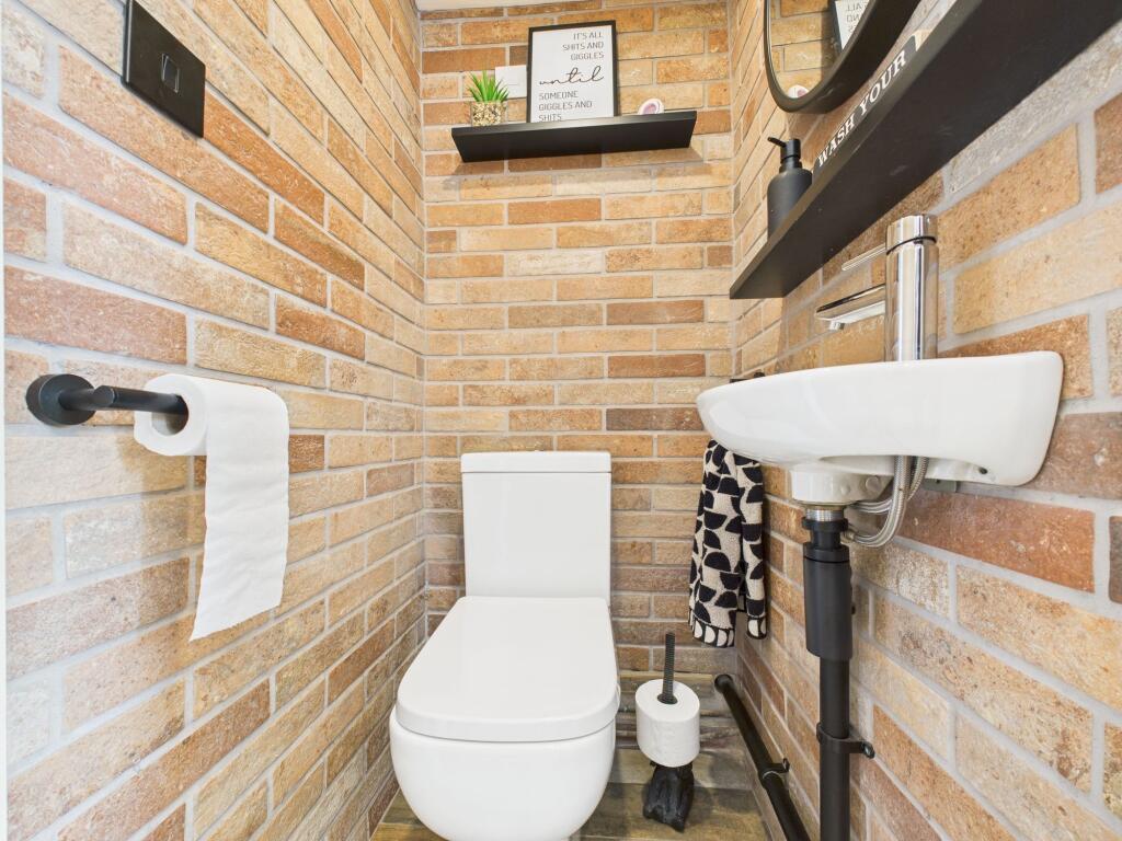 Ground Floor Wc