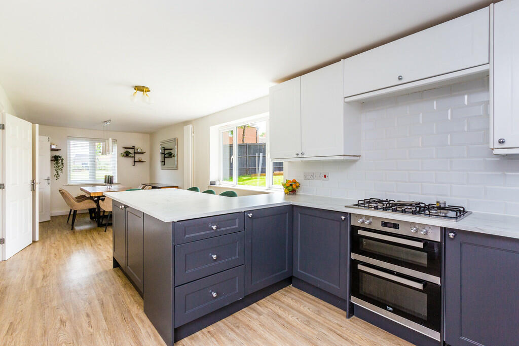Kitchen/Dining Ro...