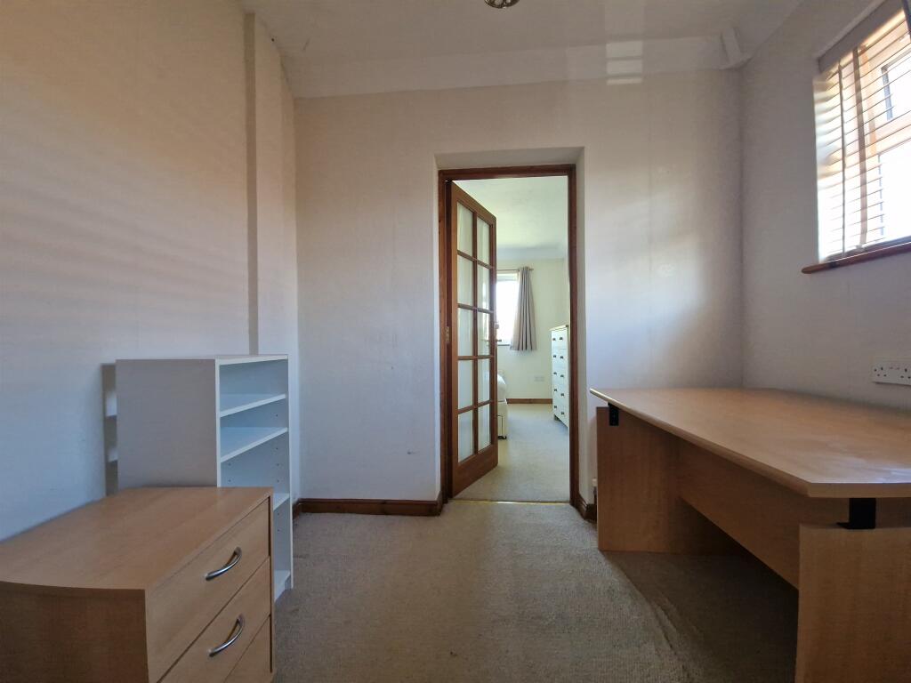 Dressing Room / Office