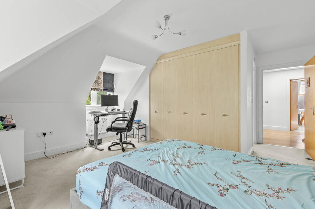 9 Bisham House, SL7 1FQ (LOW RES)-6
