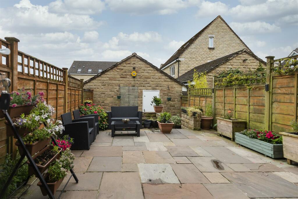 Bramleys Estate Agents - Plover Road - Lindley (31