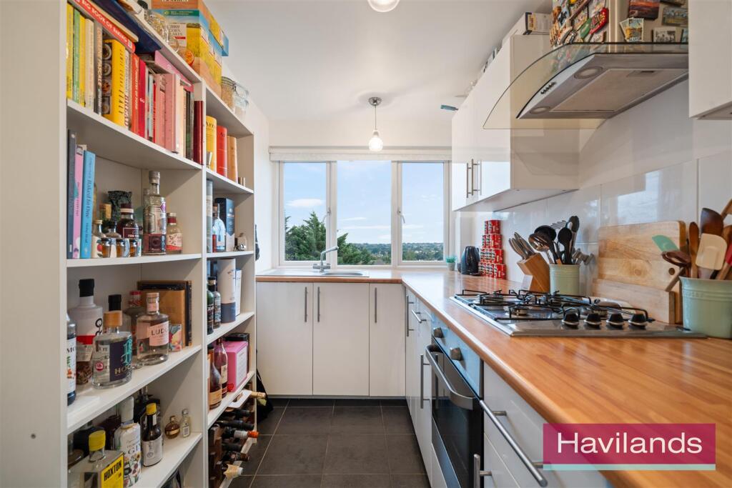 Dunraven Drive-5.jpg