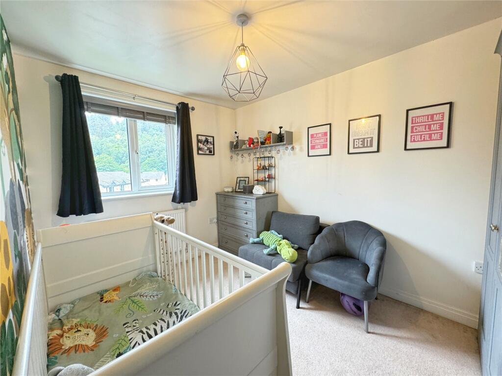 Besdroom 2