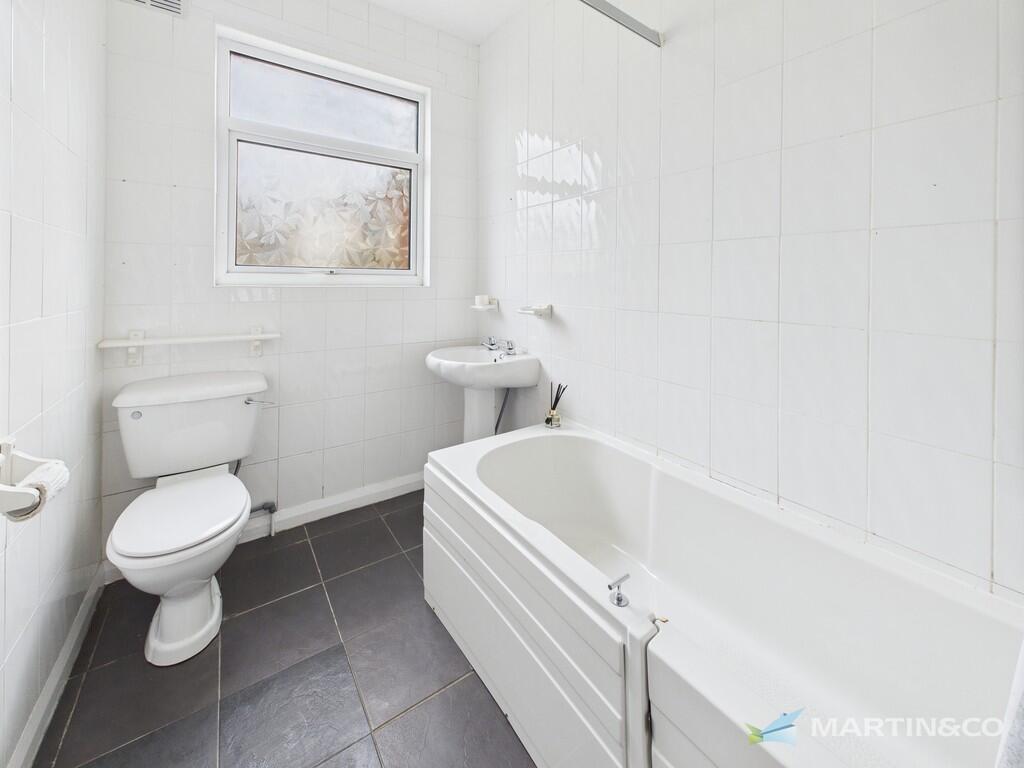 CAM02318G0-PR0515...