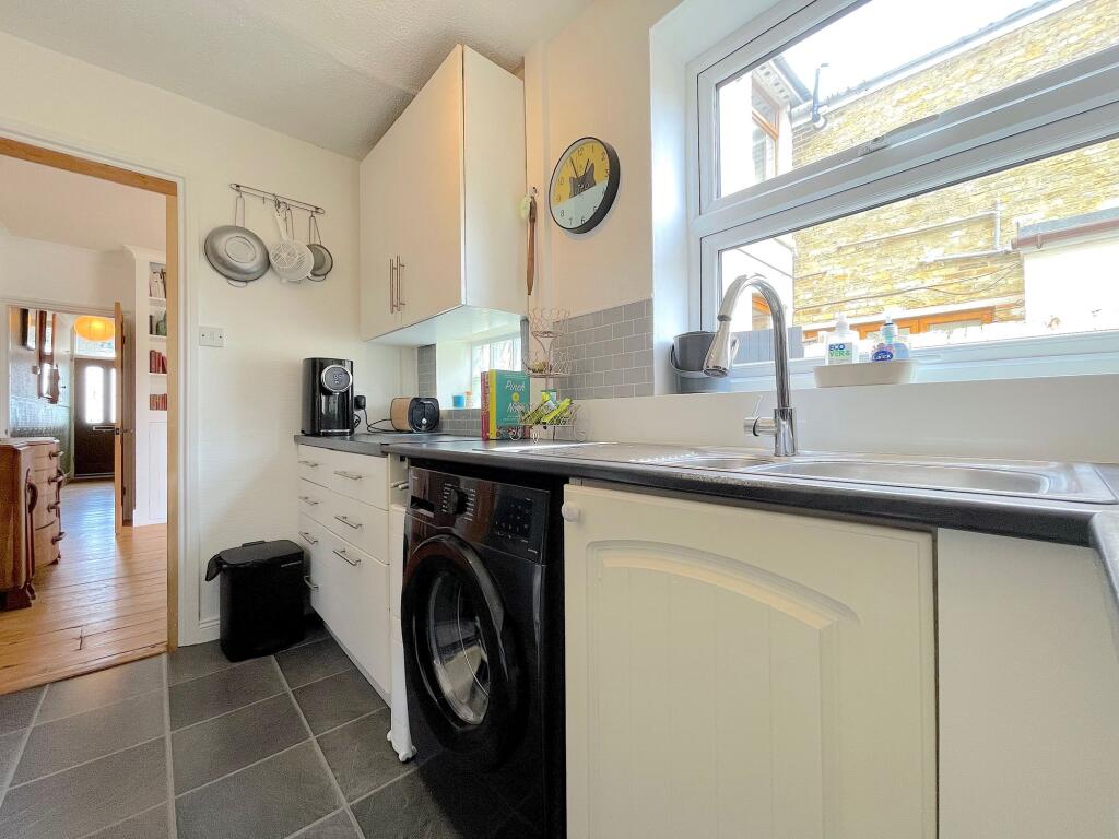Kitchen (4)