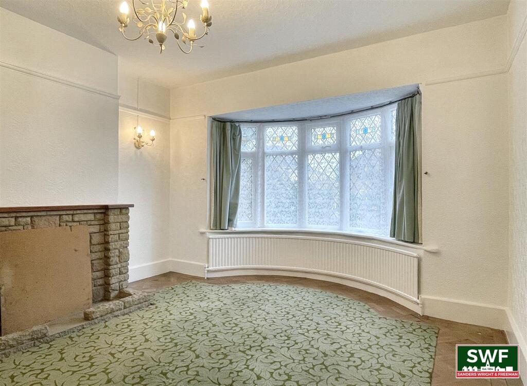 SITTING ROOM