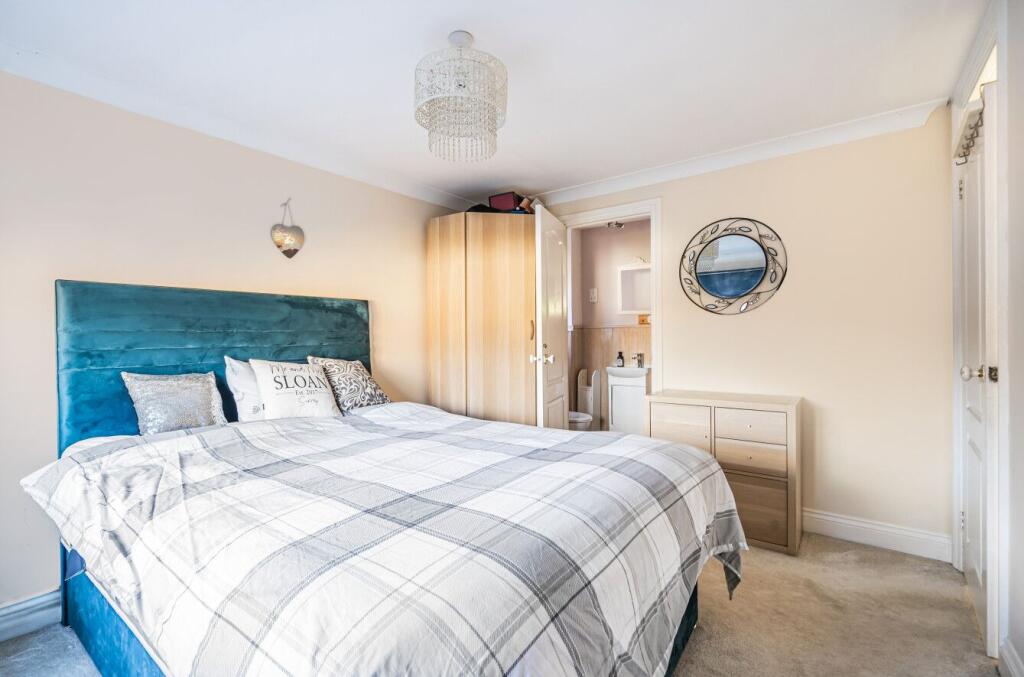Bedroom 1 to En-Suite