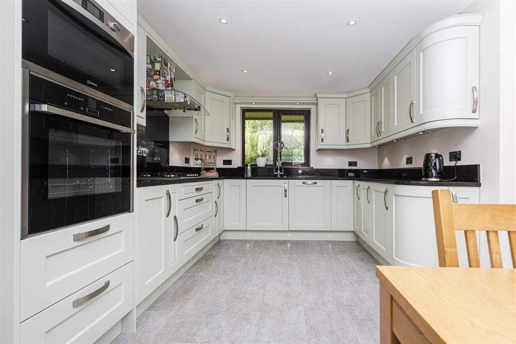 Bramleys Estate Agents - Woodsome Park - Fenay Bri