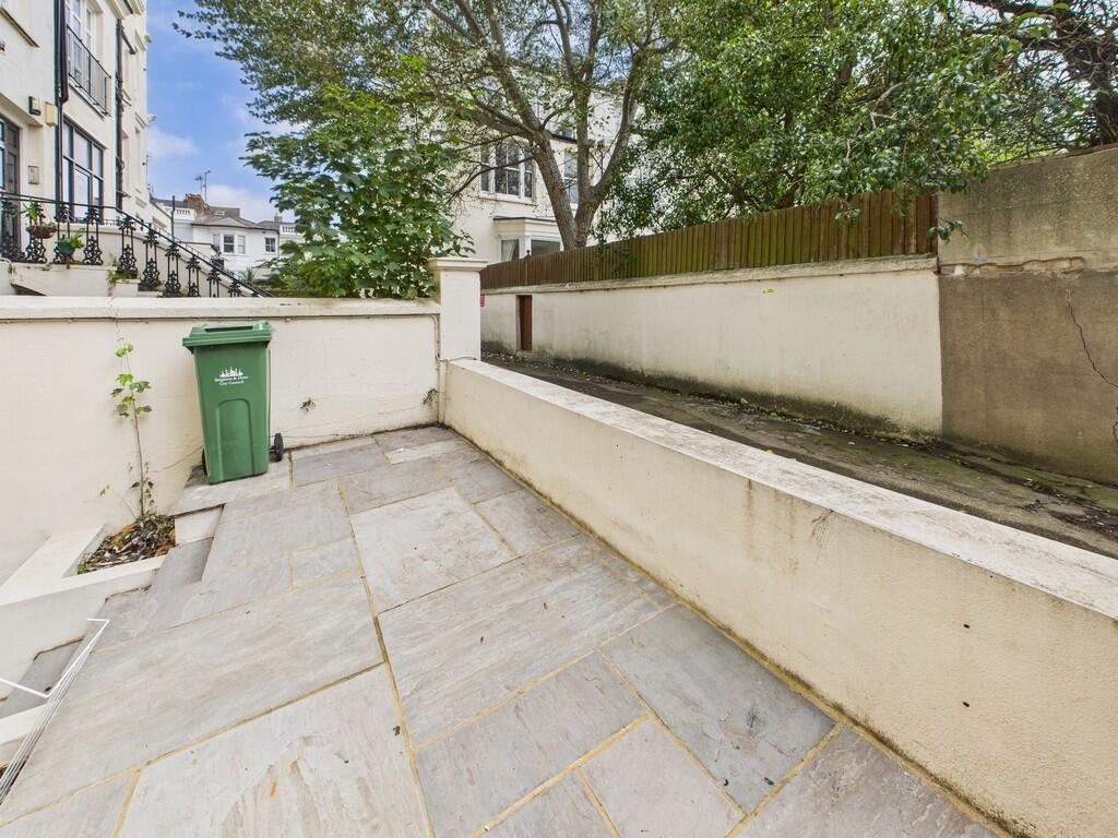 CAM03987G0-PR0213...