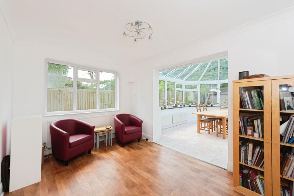 Kitchen/Dining Area