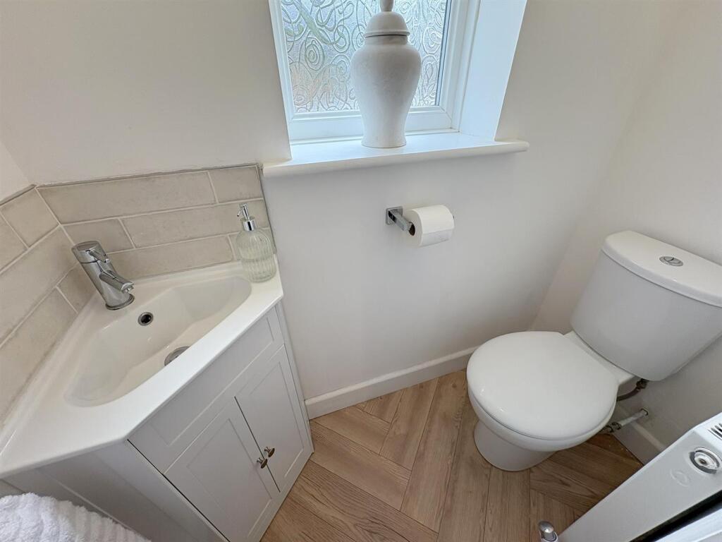 GROUND FLOOR WC